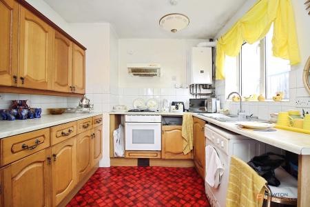 3 bedroom Semi-detached bungalow for sale in Hat Road, Braunstone Town, LE3