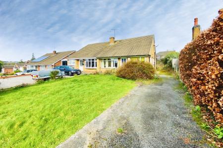 3 bedroom Semi-detached bungalow for sale in Hat Road, Braunstone Town, LE3