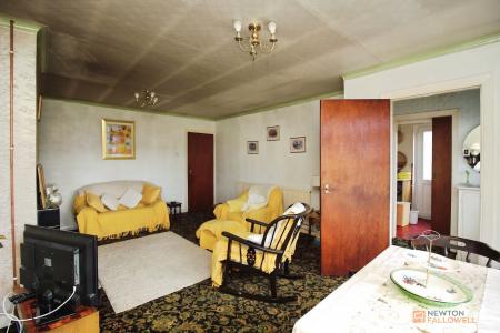 3 bedroom Semi-detached bungalow for sale in Hat Road, Braunstone Town, LE3