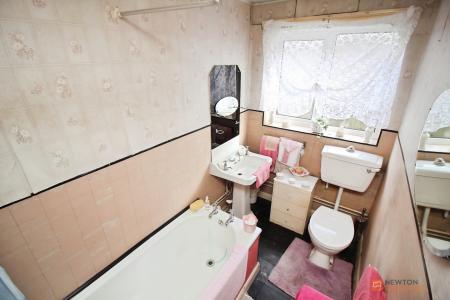 3 bedroom Semi-detached bungalow for sale in Hat Road, Braunstone Town, LE3