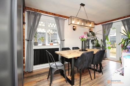 2 bedroom Semi-detached house for sale in Blackthorn Drive, Anstey Heights, Leicester, LE4