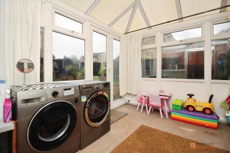 2 bedroom Semi-detached house for sale in Blackthorn Drive, Anstey Heights, Leicester, LE4