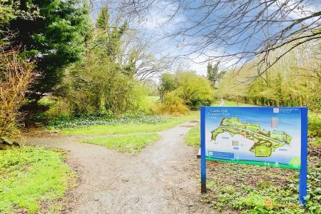 2 bedroom Semi-detached house for sale in Blackthorn Drive, Anstey Heights, Leicester, LE4