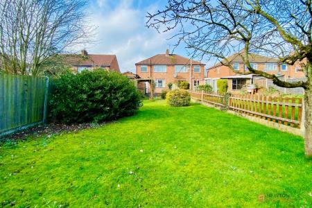 3 bedroom Semi-detached house for sale in South Avenue, Leicester Forest East, LE3