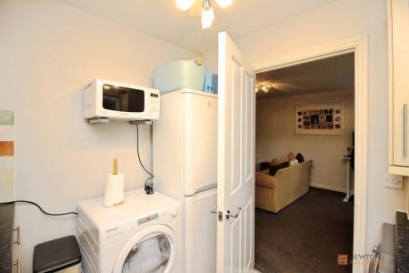 2 bedroom Flat for sale in Peggs Close, Leicester, LE9