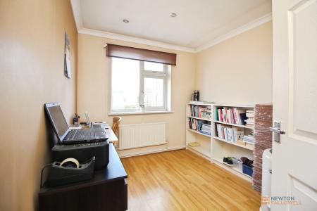 3 bedroom Semi-detached house for sale in Priory Walk, Leicester Forest East, LE3