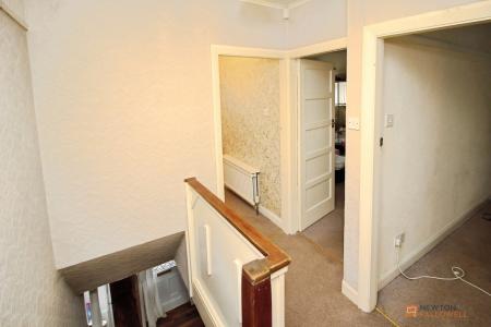 3 bedroom Semi-detached house for sale in Stratford Road, Braunstone Town, LE3