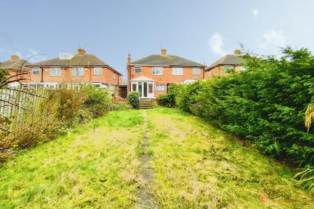 3 bedroom Semi-detached house for sale in Stratford Road, Braunstone Town, LE3