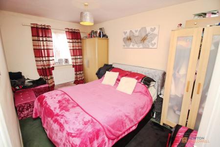 3 bedroom Semi-detached house for sale in Boynton Road, Braunstone, LE3
