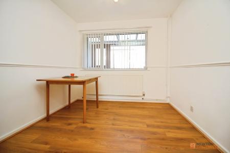 3 bedroom End of terrace house for sale in Langley Walk, Leicester, LE4