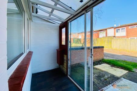 3 bedroom End of terrace house for sale in Langley Walk, Leicester, LE4