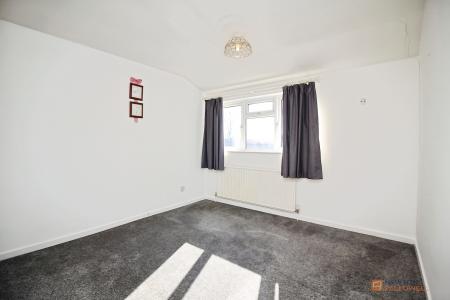 3 bedroom End of terrace house for sale in Langley Walk, Leicester, LE4