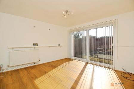 3 bedroom End of terrace house for sale in Langley Walk, Leicester, LE4