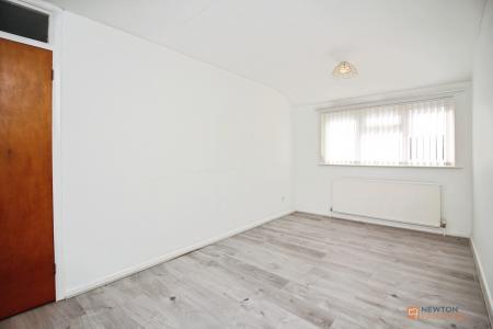 3 bedroom End of terrace house for sale in Langley Walk, Leicester, LE4