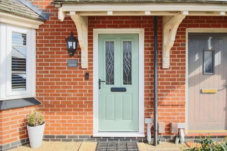 3 bedroom Semi-detached house for sale in Strathy Close, Lubbesthorpe, LE19