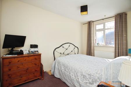 3 bedroom Semi-detached house for sale in Tower Road, Earl Shilton, LE9