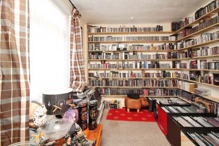 3 bedroom Semi-detached house for sale in Tower Road, Earl Shilton, LE9