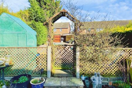 3 bedroom Semi-detached house for sale in Tower Road, Earl Shilton, LE9