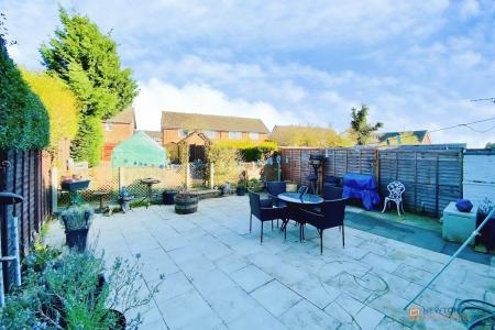 3 bedroom Semi-detached house for sale in Tower Road, Earl Shilton, LE9