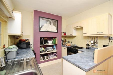 3 bedroom Semi-detached house for sale in Tower Road, Earl Shilton, LE9