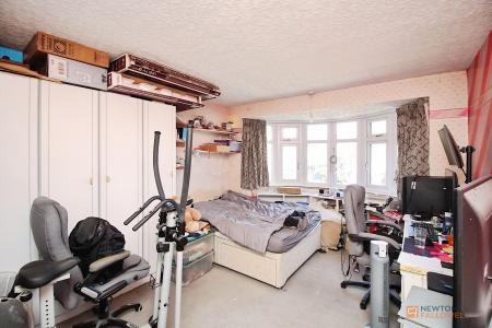 3 bedroom Semi-detached house for sale in Station Road, Kirby Muxloe, LE9