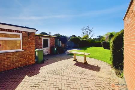 3 bedroom Semi-detached house for sale in Station Road, Kirby Muxloe, LE9