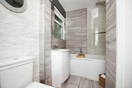 3 bedroom Semi-detached house for sale in Dunstall Avenue, Leicester, LE3