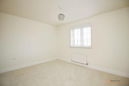 4 bedroom Detached house for sale in Irvine Crescent, Lubbesthorpe, LE19