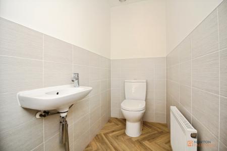 4 bedroom Detached house for sale in Irvine Crescent, Lubbesthorpe, LE19