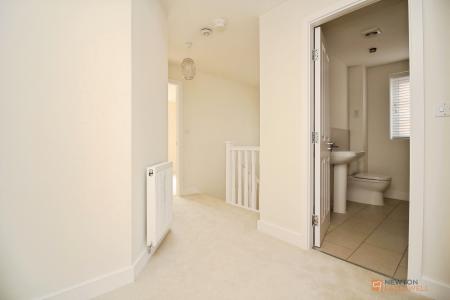 4 bedroom Detached house for sale in Irvine Crescent, Lubbesthorpe, LE19