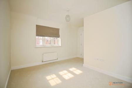 4 bedroom Detached house for sale in Irvine Crescent, Lubbesthorpe, LE19