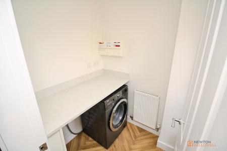4 bedroom Detached house for sale in Irvine Crescent, Lubbesthorpe, LE19
