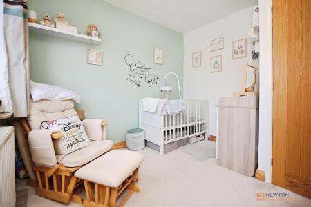 3 bedroom Semi-detached house for sale in Arnolds Crescent, Newbold Verdon, LE9