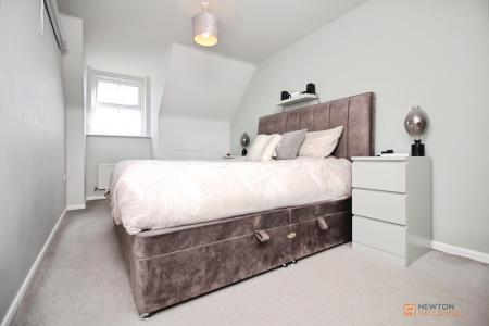 3 bedroom Semi-detached house for sale in Oaklands Way, Earl Shilton, LE9