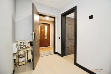 3 bedroom Semi-detached house for sale in Westover Road, Braunstone Town, LE3