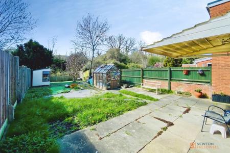 3 bedroom Semi-detached house for sale in Westover Road, Braunstone Town, LE3