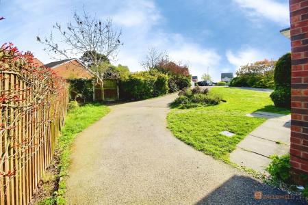 3 bedroom Semi-detached house for sale in Jubilee Drive, Earl Shilton, LE9