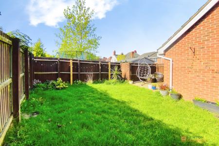 3 bedroom Semi-detached house for sale in Jubilee Drive, Earl Shilton, LE9