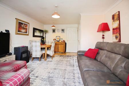 3 bedroom Semi-detached house for sale in Jubilee Drive, Earl Shilton, LE9