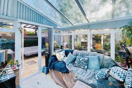 3 bedroom Semi-detached house for sale in Beechwood Avenue, Leicester Forest East, LE3