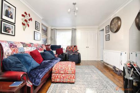 3 bedroom Semi-detached house for sale in Beechwood Avenue, Leicester Forest East, LE3