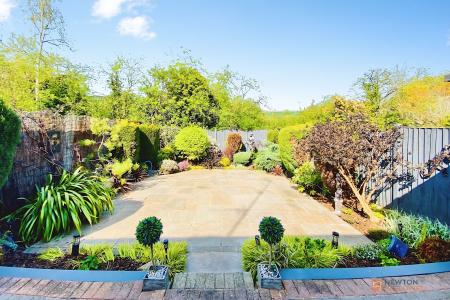 3 bedroom Semi-detached house for sale in Packer Avenue, Leicester Forest East, LE3