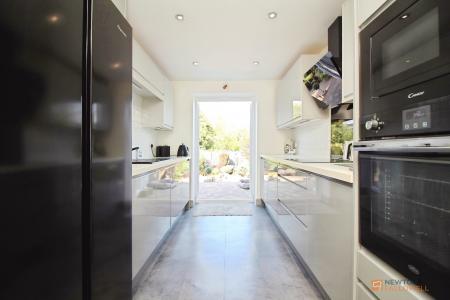 3 bedroom Semi-detached house for sale in Packer Avenue, Leicester Forest East, LE3