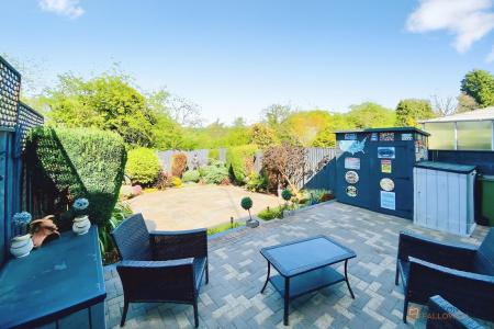 3 bedroom Semi-detached house for sale in Packer Avenue, Leicester Forest East, LE3