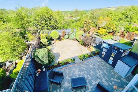 3 bedroom Semi-detached house for sale in Packer Avenue, Leicester Forest East, LE3