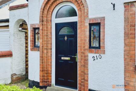3 bedroom Detached house for sale in Narborough Road South, Braunstone Town, LE3