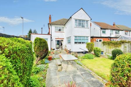 3 bedroom Detached house for sale in Narborough Road South, Braunstone Town, LE3