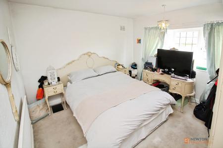 3 bedroom Detached house for sale in Narborough Road South, Braunstone Town, LE3