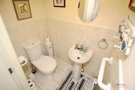 5 bedroom Detached house for sale in Masefield Drive, Earl Shilton, LE9