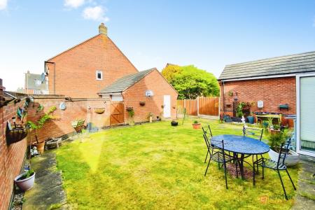 5 bedroom Detached house for sale in Masefield Drive, Earl Shilton, LE9